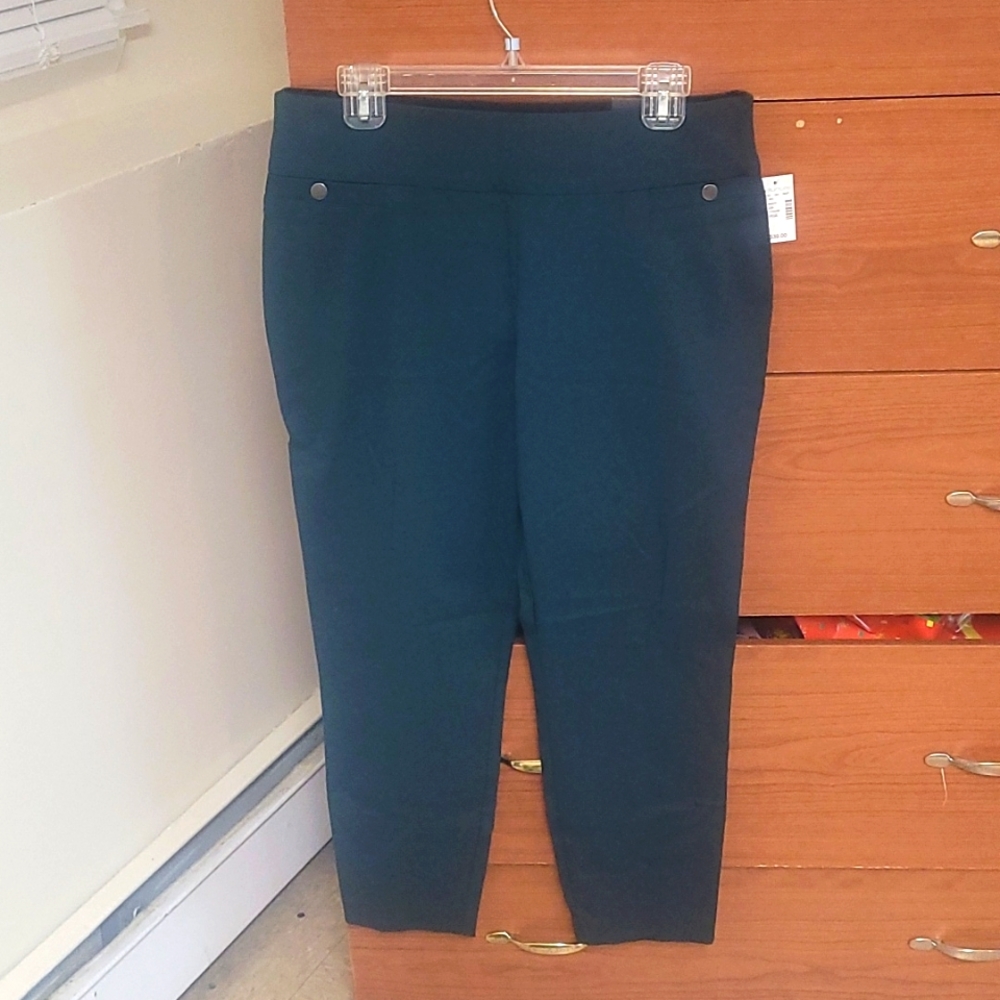 Maurices size L green teal cropped mid rise pant
